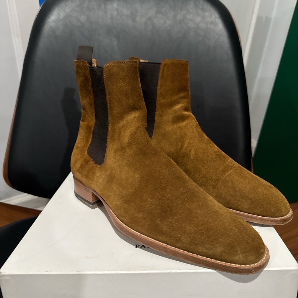 Sandro Men's Caramel H19 Suede Chelsea Boots 43 (US 10)